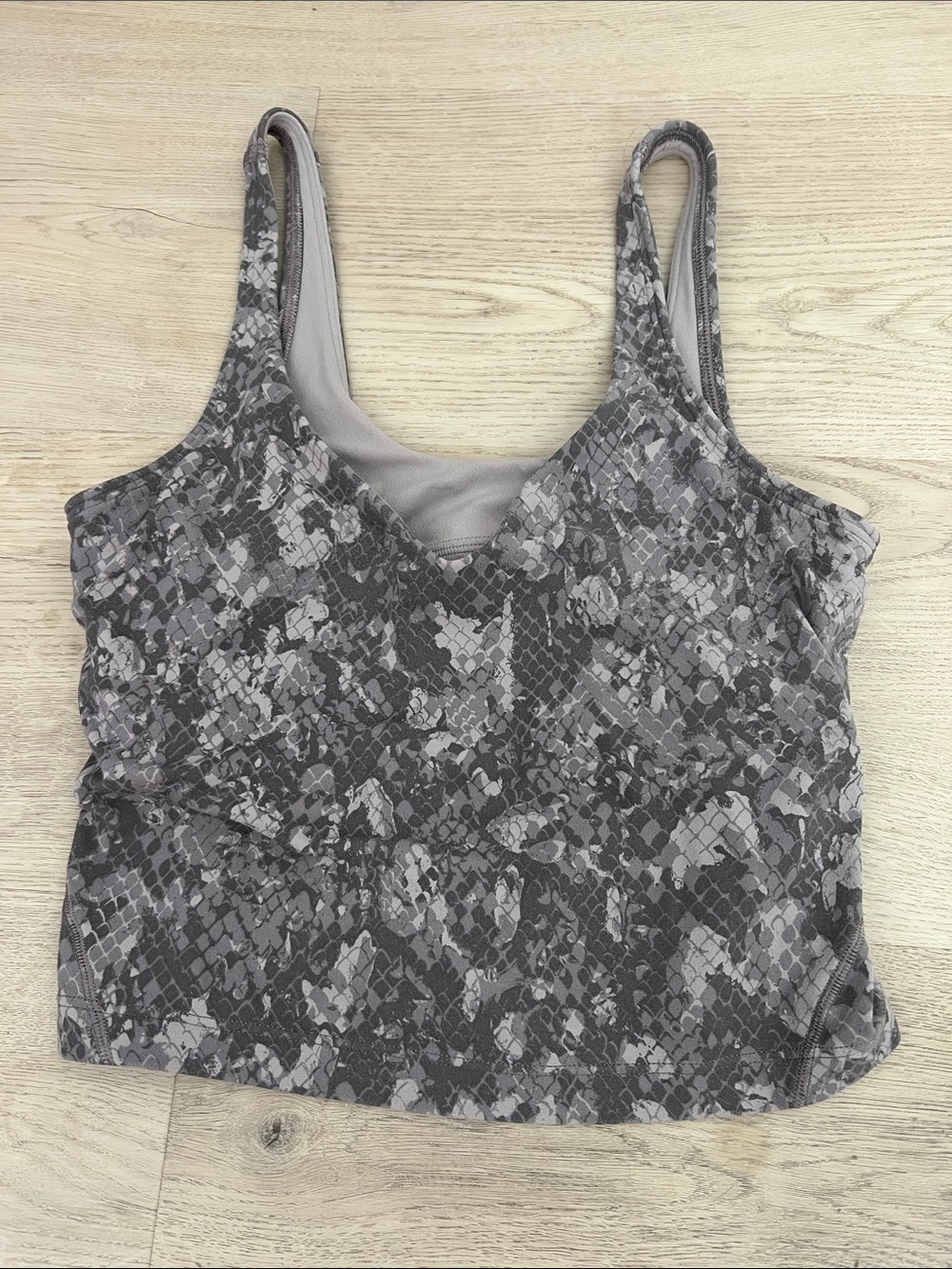lululemon athletica Gray Patterned Crop Tank Top